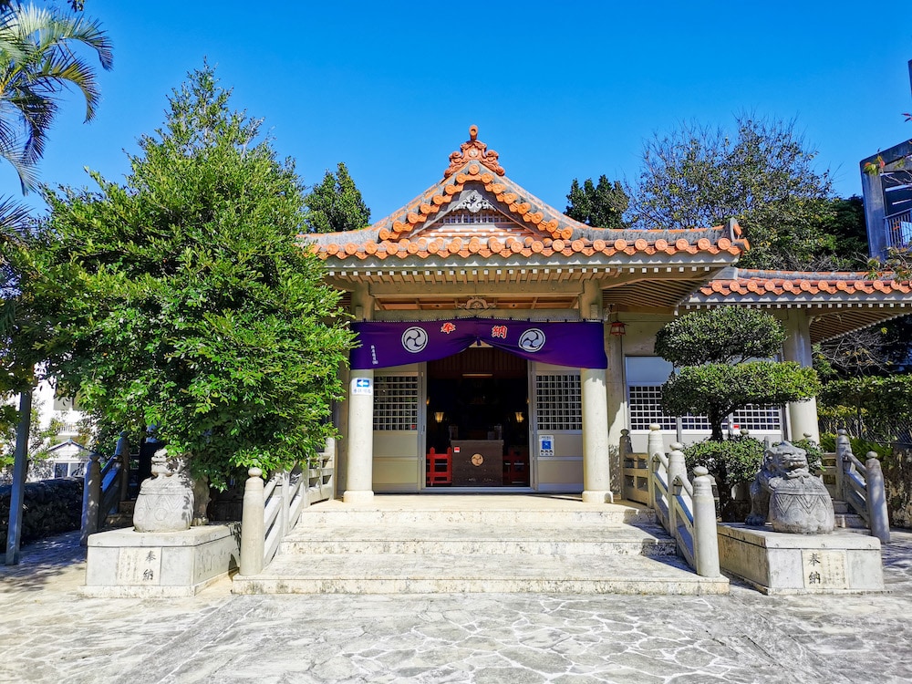 受験の合格祈願におすすめ!沖縄県内の神社・お寺、お守り情報