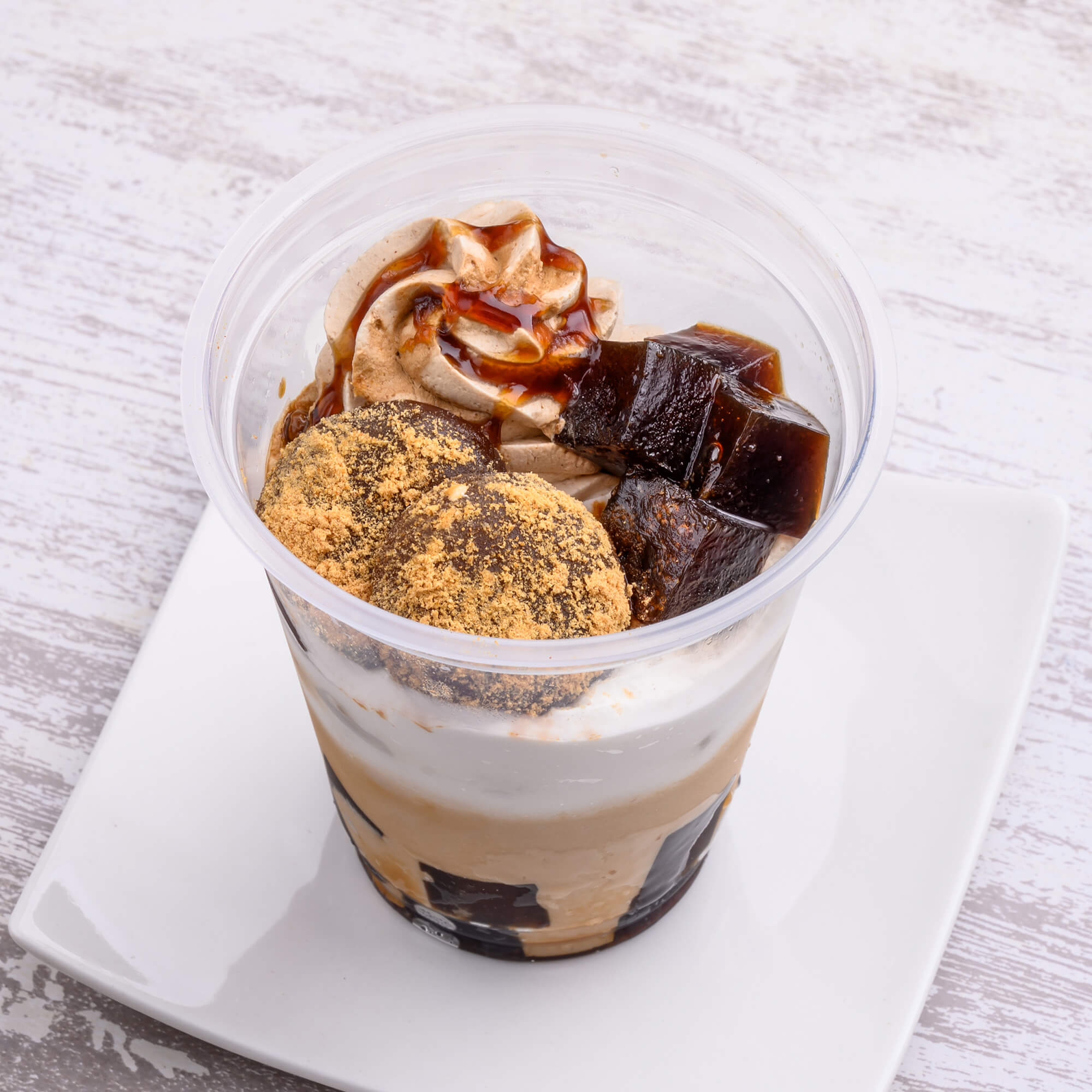 黒糖づくしパフェ【沖縄限定】