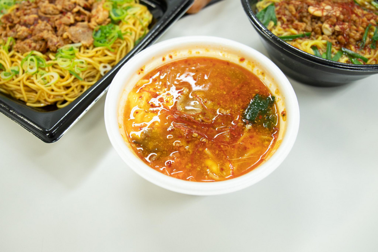 実食レポ！辛党部隊の本気を見よ！沖縄ファミマ限定の「激辛フェア」スタート