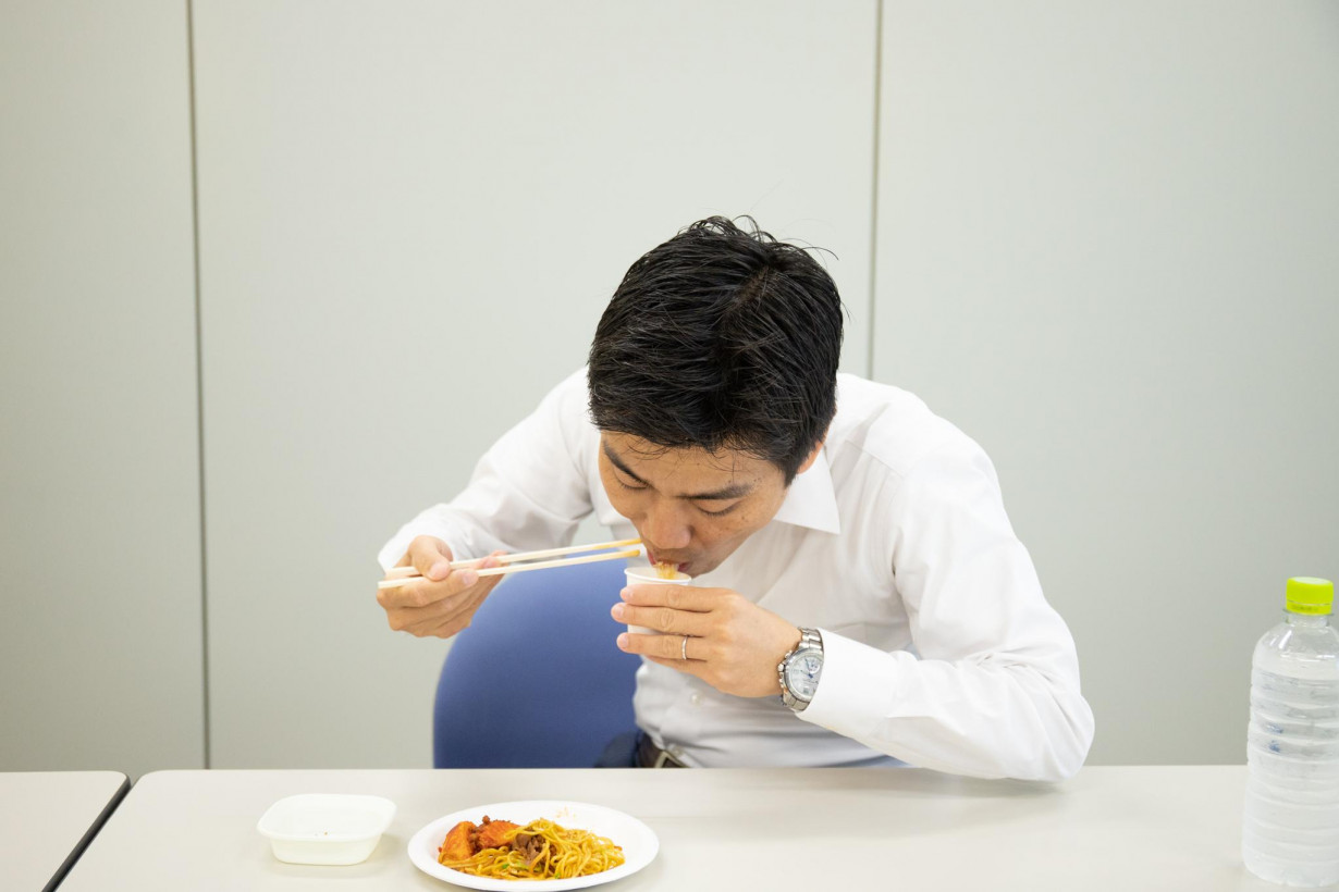 実食レポ！辛党部隊の本気を見よ！沖縄ファミマ限定の「激辛フェア」スタート